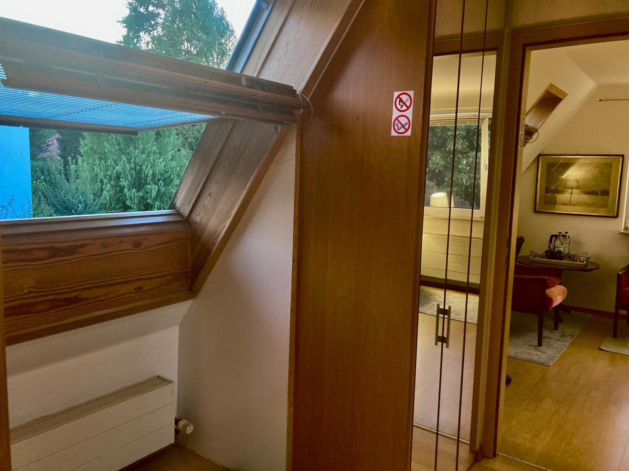Privatzimmer Am Volkspark - Naehe Arenen Und Trabrennbahn Hamburg Bagian luar foto